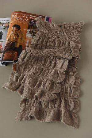 100% Cashmere Pleated Texture Short Scarf - Elegant French Style Neck Wrap for Niche Vibe Looks