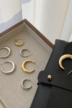 2025 Crescent Moon Hoop Earrings - Unique Light Luxury Studs for Women, High-End Niche Design, Trendy Fashion Statement