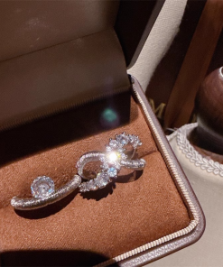 2025 European American Retro High-End Silver Brushed Sparkling Diamond Cross Ring for Women - Versatile Fashion Accessory