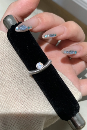 2025 European American Retro High-End Silver Brushed Sparkling Diamond Cross Ring for Women - Versatile Fashion Accessory