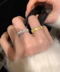 2025 French Minimalist Versatile Brushed Hollow Leaf Four Grass Ring for Women - High-End Index Finger Jewelry