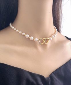 2025 French Style High-End Hollow Heart Pearl Choker Necklace - Short, Niche Design for Elegant Fashion
