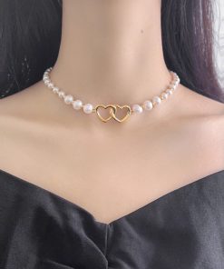 2025 French Style High-End Hollow Heart Pearl Choker Necklace - Short, Niche Design for Elegant Fashion