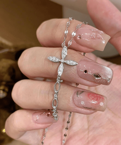 2025 High-End Cross Four-Leaf Flower Necklace for Women - Light Luxury Clavicle Chain, Exquisite Neck Accessory