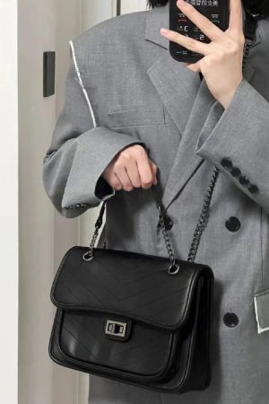 2025 Minimalist Crossbody Shoulder Bag for Women â€“ High-End Versatile Chain Bag in Chanel Style