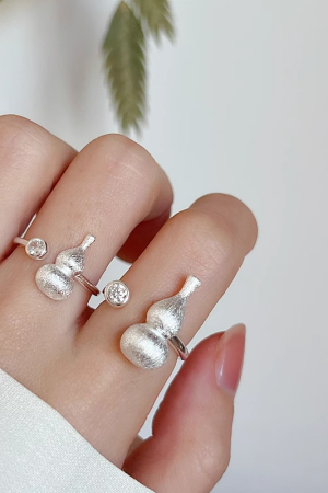 2025 Minimalist S925 Pure Silver Brushed Gourd Ring for Women, Light Luxury High-End Design, Unique Niche Style
