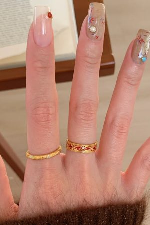 2025 New Palace Style Red Drip Glaze Pattern Ring for Women - Light Luxury Versatile Finger Accessory