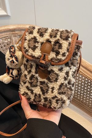 2025 Spring Summer Women's Versatile Fluffy Leopard Print Lamb Wool Shoulder Crossbody Bag