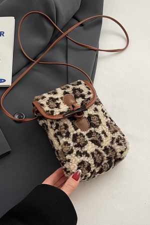 2025 Spring Summer Women's Versatile Fluffy Leopard Print Lamb Wool Shoulder Crossbody Bag