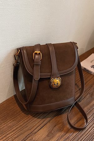 2025 Spring/Summer Ladies Retro Crossbody Bucket Bag - Korean Style Minimalist Artistic Commuter Small Bag
