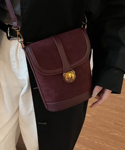 2025 Spring/Summer Ladies Retro Crossbody Bucket Bag - Korean Style Minimalist Artistic Commuter Small Bag