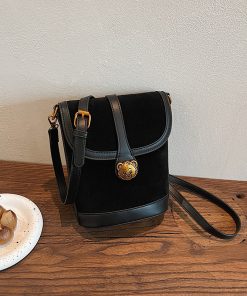 2025 Spring/Summer Ladies Retro Crossbody Bucket Bag - Korean Style Minimalist Artistic Commuter Small Bag