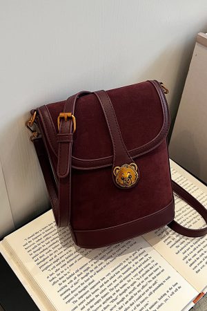 2025 Spring/Summer Ladies Retro Crossbody Bucket Bag - Korean Style Minimalist Artistic Commuter Small Bag