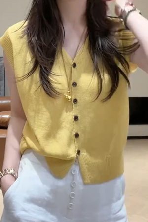 2025 Summer Simple Solid Color V-Neck Knitted Short Sleeve Women's Versatile Top - Ideal for Casual and Y2K Style