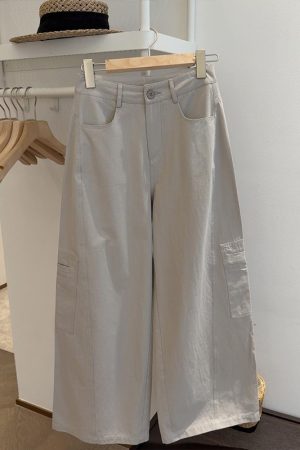 2025 Summer Solid Color Minimalist Loose Draped Casual Shorts for Effortless Everyday Style