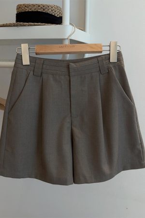 2025 Summer Solid Color Minimalist Loose Draped Casual Shorts for Effortless Everyday Style