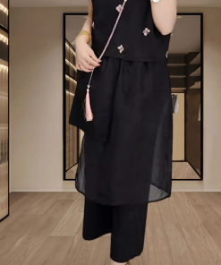 2025 Summer Women's Casual Straight Skirt Pants - Sweet Cool Style, Unique Niche, Petite Fit for Commuting Fashion.