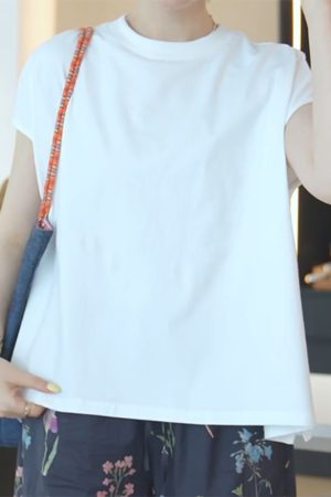 2025 Summer Women's Round Neck White Short Sleeve T-Shirt, Chic Slimming Design, Versatile Fashion Top for Effortless Style