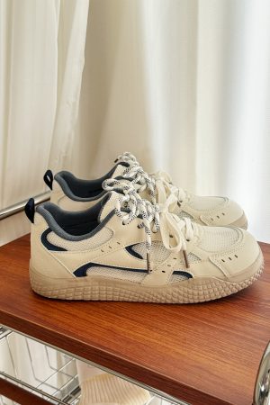 2025 Summer Women's Versatile Mesh Board Shoes - Trendy Breathable White Sneakers for Niche Street Style