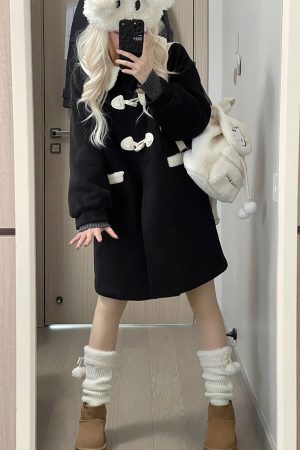 2025 Winter Women's Wool Coat with Doll Collar, Toggle Closure, Large Lapel, Small Size, JK Uniform Style