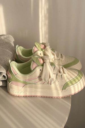 2025 Women's American Vintage Platform Sneakers - Thick-Soled White Shoes, Versatile Niche Design, Y2K Style