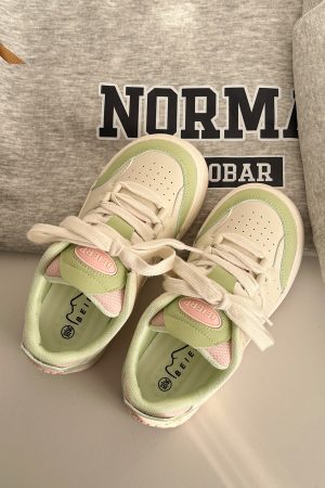 2025 Women's American Vintage Platform Sneakers - Thick-Soled White Shoes, Versatile Niche Design, Y2K Style