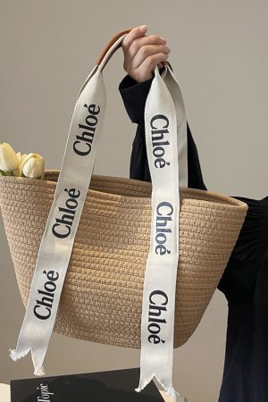 2025 Women's Handmade Knitted Beach Bag - Large Capacity Cotton Yarn Woven Shoulder Bag for Summer Commuting