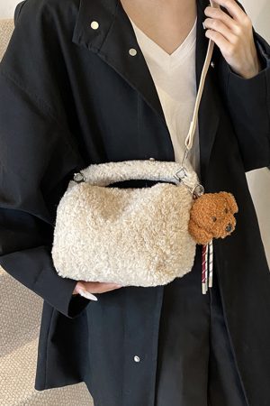2025 Women's Lamb Wool Handbag - Plush Furry Crossbody Bag for Spring & Summer, Stylish Handheld Fluffy Bag