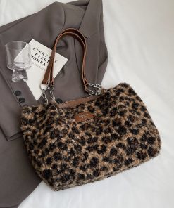 2025 Women's Leopard Print Tote Bag - Large Capacity Plush Lamb Wool Shoulder Bag for Spring and Summer Commuting
