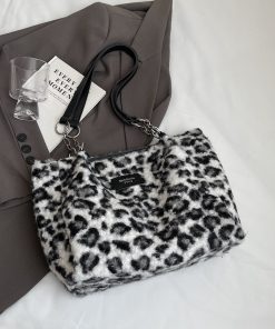 2025 Women's Leopard Print Tote Bag - Large Capacity Plush Lamb Wool Shoulder Bag for Spring and Summer Commuting