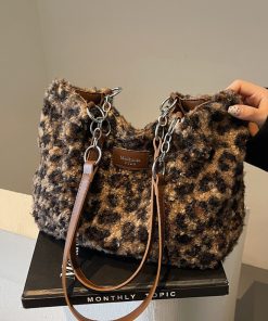2025 Women's Leopard Print Tote Bag - Large Capacity Plush Lamb Wool Shoulder Bag for Spring and Summer Commuting