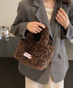 2025 Women's Plush Fur Shoulder Crossbody Bag - Stylish Fluffy Hand-Held Bucket Bag for Spring and Summer