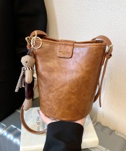 2025 Women's Retro Bucket Bag - Casual Crossbody Shoulder Style for Spring and Summer - Trendy Versatile Fashion Accessory