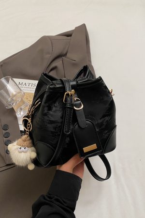 2025 Women's Spring Summer Drawstring Bucket Bag, High-End Embossed Shoulder & Crossbody Bag, Fresh Style Fashion Accessory