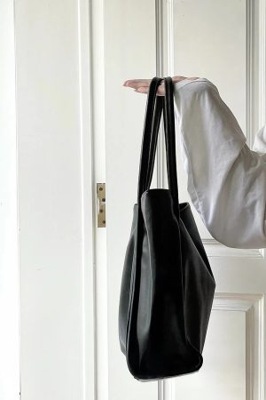 2025 Women's Tote Bag - Korean Style Large Capacity Shoulder Bag for Spring and Summer Commuting