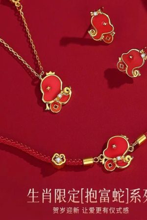 2025 Zodiac Year Snake Necklace for Women, High-End Minimalist Chain, Perfect for Autumn and Winter Fashion