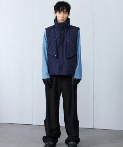 3D Pocket Padded Vest in Urban Style - Trendy Roaring Beast Design for Streetwear, Layering, and Casual Fashion