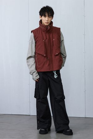 3D Pocket Padded Vest in Urban Style - Trendy Roaring Beast Design for Streetwear, Layering, and Casual Fashion