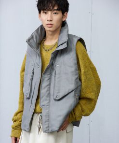 3D Pocket Padded Vest in Urban Style - Trendy Roaring Beast Design for Streetwear, Layering, and Casual Fashion