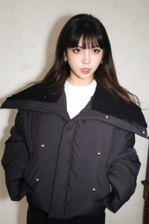 90s Style White Duck Down Jacket for Women - Thick Warm Short Coat with Overturned Collar for Winter Fashion