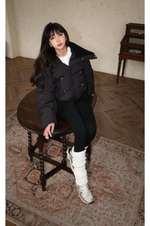 90s Style White Duck Down Jacket for Women - Thick Warm Short Coat with Overturned Collar for Winter Fashion