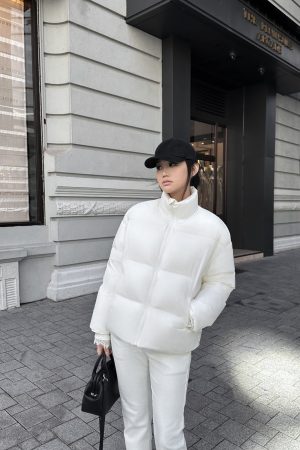 90s White Duck Down Jacket for Women - Stand Collar Warm Bread Coat, Stylish and Cozy Winter Outerwear