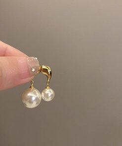 925 Silver Asymmetric Pearl Stud Earrings - Minimalist Versatile Fashion Accessories for Light Luxury Style