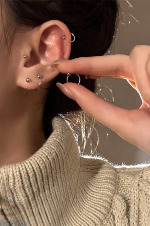 925 Silver Circle Stud Earrings for Women, High-End Round Hoop Design, Trendy Cartilage Ear Accessories