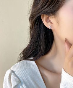 925 Silver Diamond Inlaid Four-Pointed Star Earrings for Women - Minimalist Exquisite Design, High-End Niche Style Jewelry