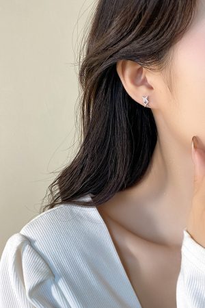 925 Silver Diamond Inlaid Four-Pointed Star Earrings for Women - Minimalist Exquisite Design, High-End Niche Style Jewelry