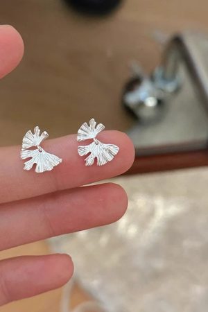 925 Silver Ginkgo Leaf Earrings, Exquisite Niche Design, Personalized Light Luxury Fashion, Elegant Statement Jewelry for Everyday Wear