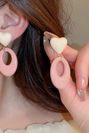 925 Silver Heart-Shaped Oval Pendant Earrings - Minimalist Light Luxury Fashion Jewelry for Elegant Style