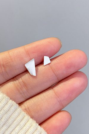 925 Silver Irregular Geometric Stud Earrings - Minimalist High-End Design for Elegant Style and Everyday Wear