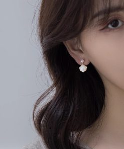 925 Silver Needle Cloud Pearl Earrings - Exquisite Minimalist Design, High-End Light Luxury Statement Jewelry